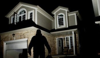 Consejos de seguridad para proteger su hogar en época de vacaciones